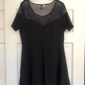 LBD, sleek and classic!